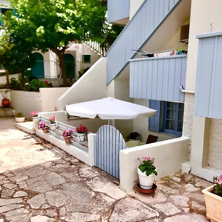 Pansion Margarita * Agios Nikitas